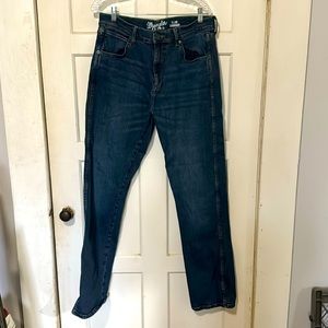 Wrangler Men’s slim straight 34 x 34 EUC